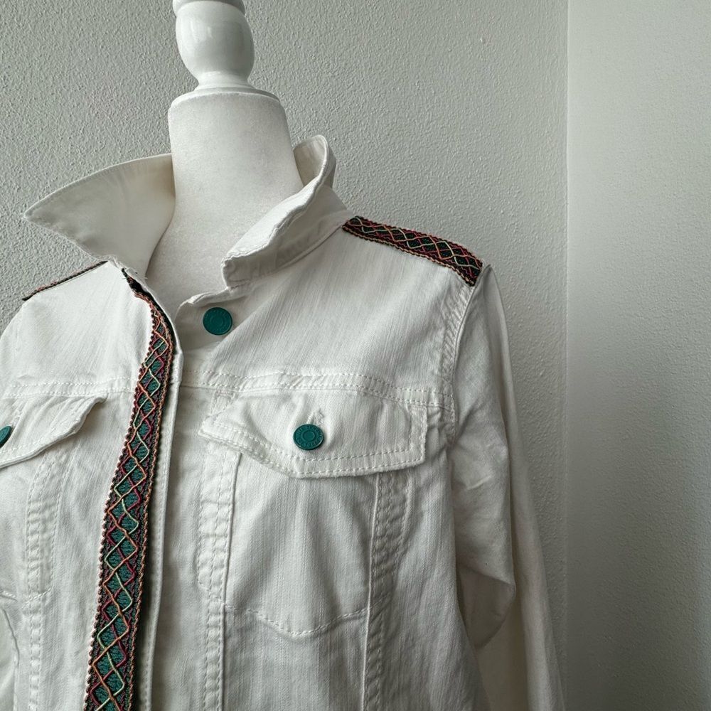 White Denim Jacket Custom Floral Design Painted Back SZ L - Picture 7 of 15